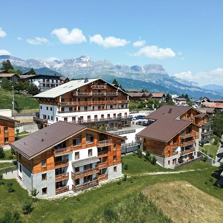 Terresens - Les Fermes Du Mont-Blanc Aparthotel Combloux Bagian luar foto